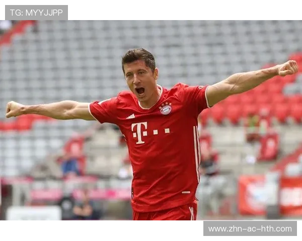 哈兰德背身护球稳如磐石，探索现代足球的力量与智慧