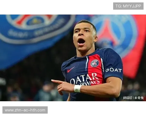 巴黎中路持球推进，姆巴佩巧妙分球造成撕裂